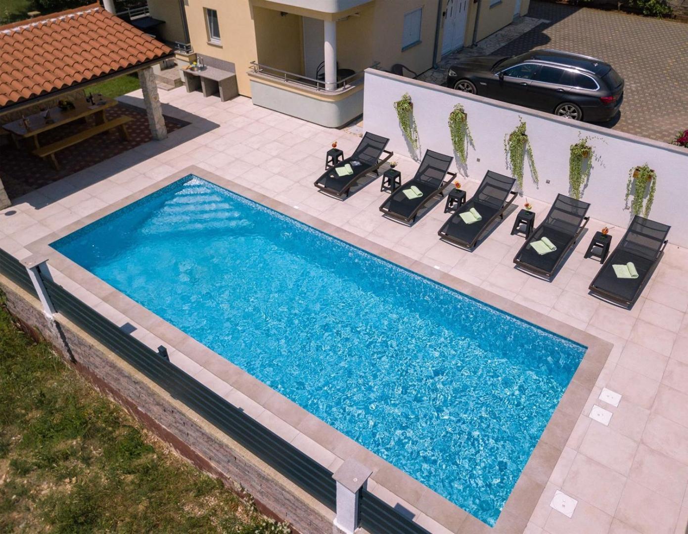 Villa Vita Apartments & Studios With Common Pool Valbandon Eksteriør billede