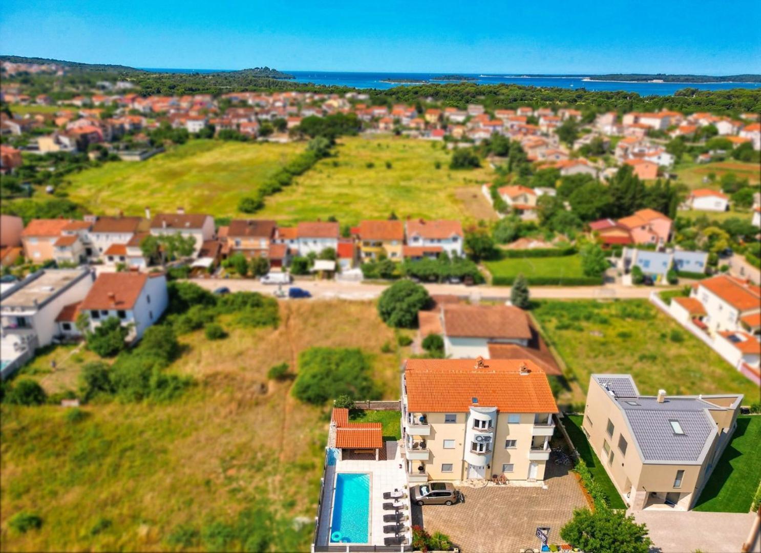 Villa Vita Apartments & Studios With Common Pool Valbandon Eksteriør billede