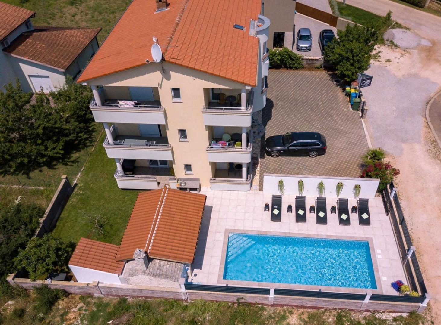 Villa Vita Apartments & Studios With Common Pool Valbandon Eksteriør billede